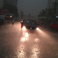 好黑人，北京遭遇近61年最大暴雨 10人遇难_0