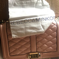 �ͼ�ת�պ��Ե��ֵ�rebecca minkoffӣ���� �к�������_5