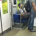 邓超现身轨道交通二号线拍《从你的世界路过》_3