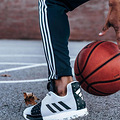 ����ʼ�ˣ����µ�һ����Eastbay����ѡ adidas��N_1