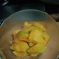 大半夜想吃自己做的南瓜饼，马上安排，还好家里有材料_1