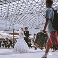 他们在国内最大的展台，策划了一场机车婚纱照_3