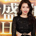 45岁刘涛参加活动，压轴出场领奖，让我看清了她在圈里的地位_4