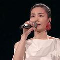 蛇年春晚镜头下的中年女星，一眼看出谁是天然脸55岁王菲不一样_0