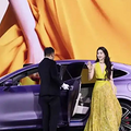 刘亦菲最新广告：拍成“007”大片，变身“女特工”“猫女”_5
