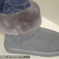 ����һ����UGG��15�Ŵ�ͼ���ࡣ���Ź��������ϵ��������档_1