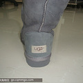 ����һ����UGG��15�Ŵ�ͼ���ࡣ���Ź��������ϵ��������档_5