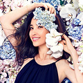 粉唇卷发显娇媚 李冰冰甜美春妆登封面_2