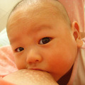 《母乳照》+母乳给宝宝37度恒温的爱_0