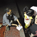高清组图：居住在立交桥下父女 “只要爸爸在，哪里都是家”_4