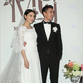 新娘如何挑选婚纱 跟着高圆圆学挑婚纱_1