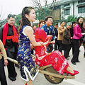 “中西合璧”婚礼更欢乐_2