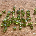 火山喷出了宝石！一克拉450美元的绿宝石，夏威夷居民随手捡一_1