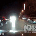 车祸动图：汽车远光灯引起的交通事故！_5
