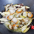 与青岛的小海鲜同炒，将江南雪菜春笋的鲜味发挥得淋漓尽致_3