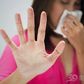 当年被查出得「艾滋病」的4岁女童，吃了19年药后发现是误诊_0