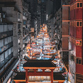 “疯狂外星人”游地球指南_3