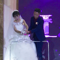 他跟拍三个中国家庭20年: 奋斗一生, 换来的只是无常_1