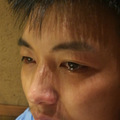 23岁大男孩杭州湖滨附近尿急尴尬尿裤子了_1