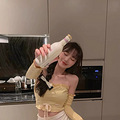 还穿什么T恤！“锁骨衫”更绝！夏季最火单品就是它！!_3