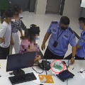 杭州一女子逛街，居然把耳钉放在鞋子里，一查竟然是……_0