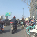 关于非机动车道，不知道杭州交警在想什么？_4