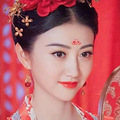 古装剧里的新娘红妆，李沁妩媚，景甜柔和，佟丽娅梨花带雨惹人怜_2