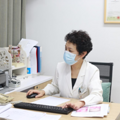 不便秘不腹泻，37岁女子突然便血，一查竟是肠癌！_3