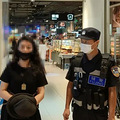 离谱！女子4个月盗窃34次，警察询问时，她竟这样说