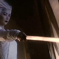 《白发魔女传》：香港武侠片的“邪典”爱情_2