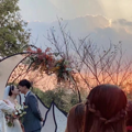 杭州90后夫妻用时10天，花3万块钱操办了一场“三无婚礼”…_3