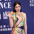 女明星又一时尚盛典美图来袭，霸姐江疏影似黑社会大佬_5