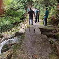 女子知名景区旅游遇难，家属索赔百万，网友吵翻_0