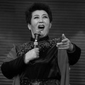 《美丽的草原我的家》演唱者德德玛去世！冬天是这些人的一道坎