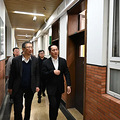市教育局局长钮俊来访，点赞“二中智蕙”，教师敬业_0