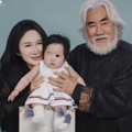 知名导演发9张与现任妻子合影，回应前妻控诉_0