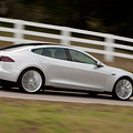 Tesla Model S 17Ӣ紥ʾɱһУ_3