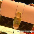 LV�¿����һ����ɫ�ˣ��������ٵİ���������������_5