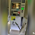 ���ӷ����˿�ATM������һ˲��ɵ����...��������_1