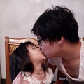 【全民奶爸】父亲节老公向女儿嗦吻_0