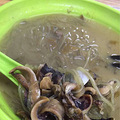 上马佳宏铭苑有一家紫星面馆，昨天点了一碗