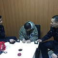 临海仨后生深夜逗留停车场，抓了他们再说！_2