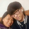 励志！开挂人生！49岁宿管阿姨和儿子一起考上了研究生_0