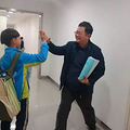3岁雪地裸跑，5岁开飞机，11岁拿到大专文凭！这孩子爸爸太狠_2