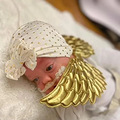 双子宫妈妈怀双胎，一边各怀一个娃?! 22周半早产只存活一个_5