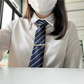 24岁女孩从深圳一设计院辞职当保安：是过渡，薪资6000元