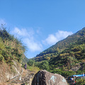 秋日骑驴在临海涌泉兰田与溪口西坑之间的酸脚岩古道之上_1