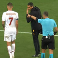 0-0后！穆帅落泪+球迷现场狂欢，决赛2大定律，一个将被打破_1