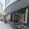 路桥邮电路拉手拉车的人还有