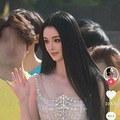曾因“长相太完美”登热搜第一，美院聋哑女生已承认多处微调_0